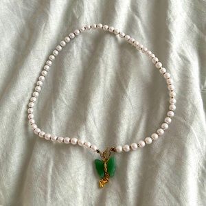 Pearl butterfly necklace
